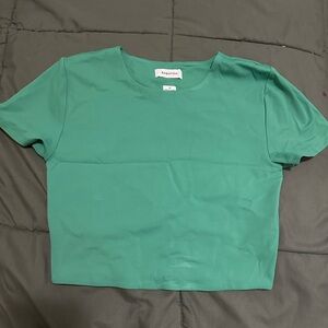 Aritzia Babaton Contour Crew Cropped Green Top Size M